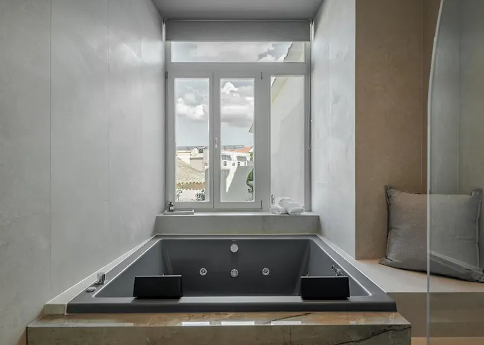 Amara Luxury With Private Hot Tub * La Canea