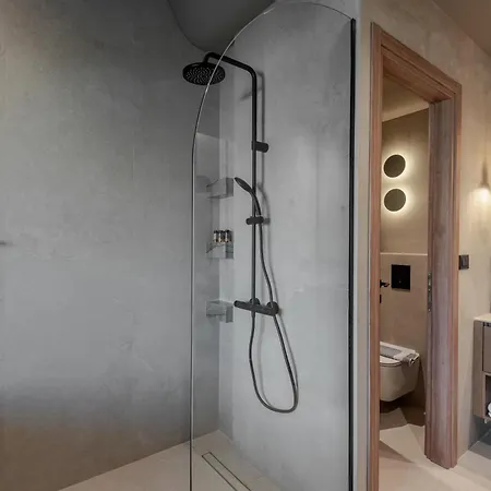 Amara Luxury With Private Hot Tub Appartement La Canée